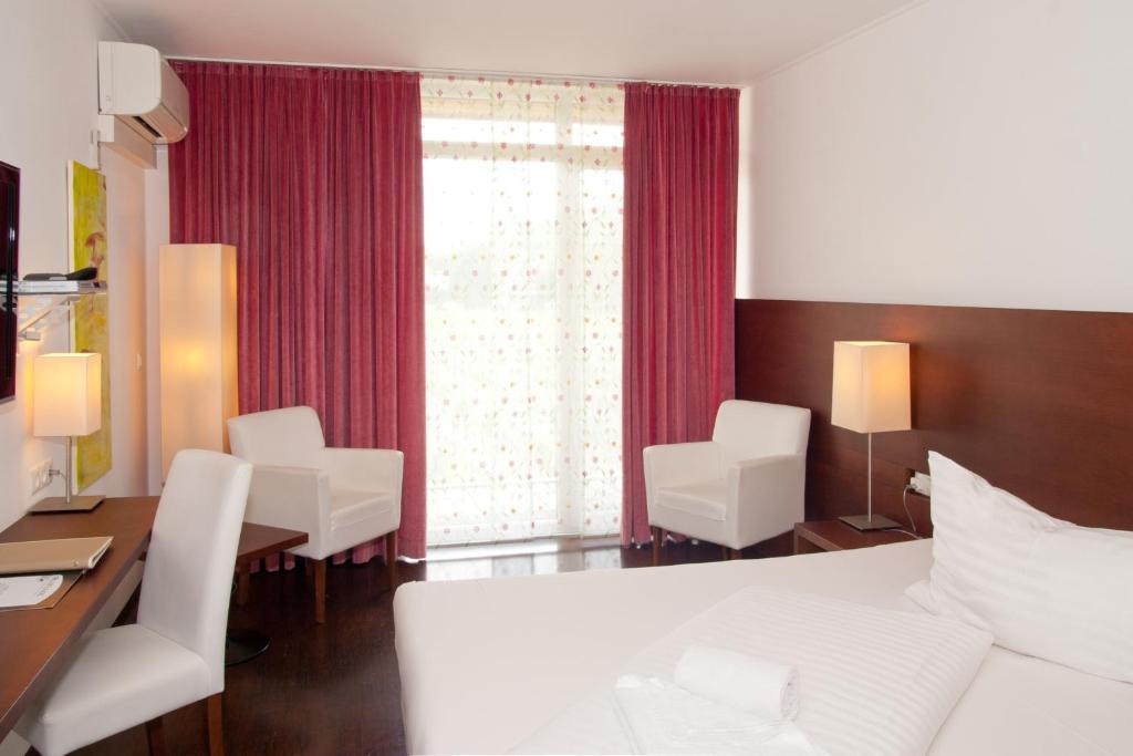 Weinresidenz Sonnleitner - Adults Only Hotel Furth bei Gottweig Ruang foto